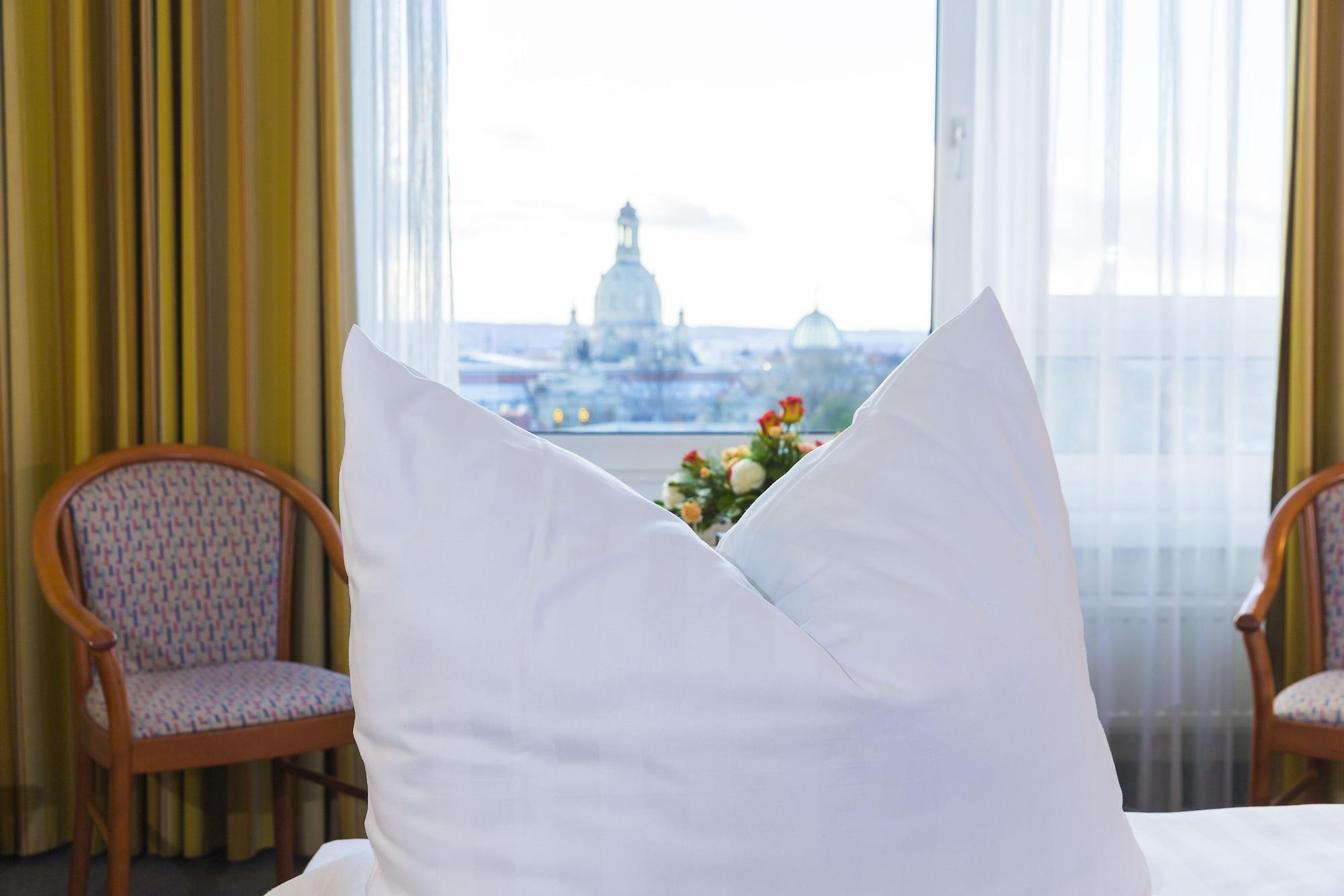 Hotel Am Terrassenufer Dresden Ngoại thất bức ảnh