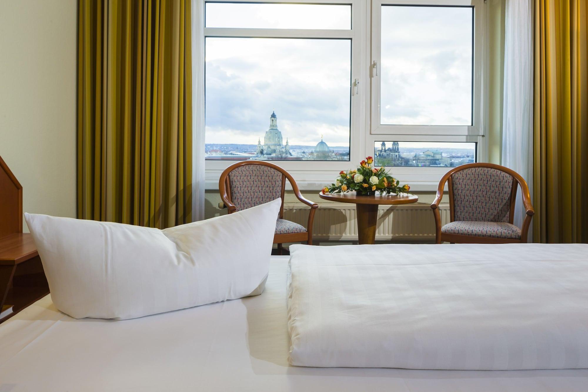 Hotel Am Terrassenufer Dresden Ngoại thất bức ảnh