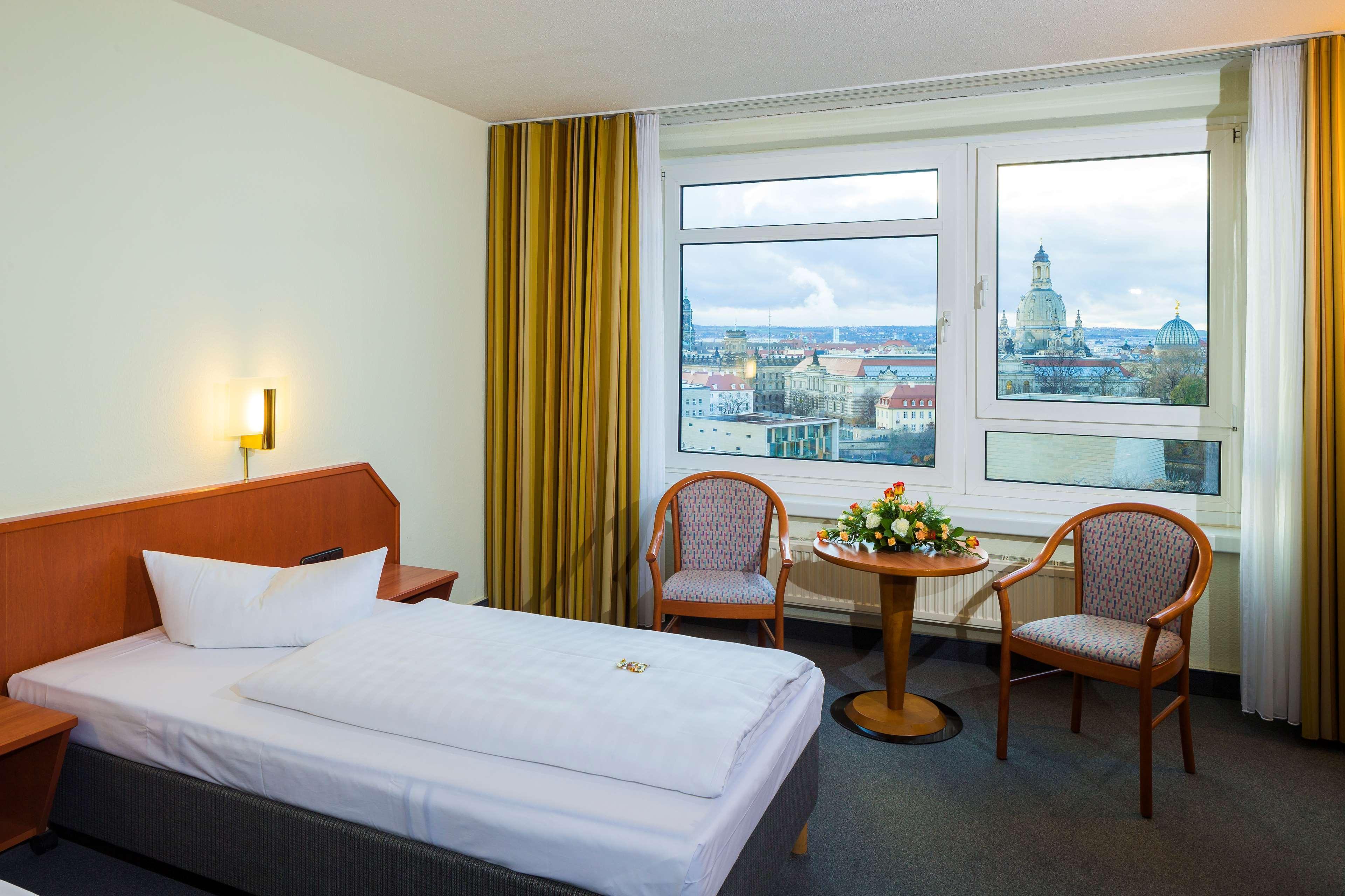 Hotel Am Terrassenufer Dresden Ngoại thất bức ảnh