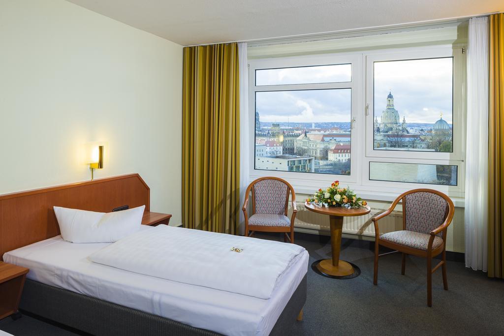 Hotel Am Terrassenufer Dresden Ngoại thất bức ảnh